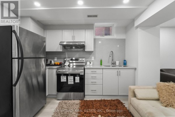 Bsmt - 4778 Crystal Rose Drive, Mississauga, ON L5V1G9 Photo 5