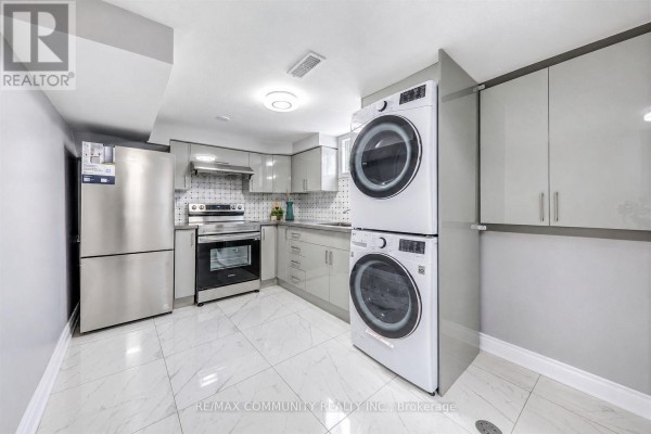 Bsmt - 507 Brock Street S, Whitby, ON L1N4K8 Photo 4