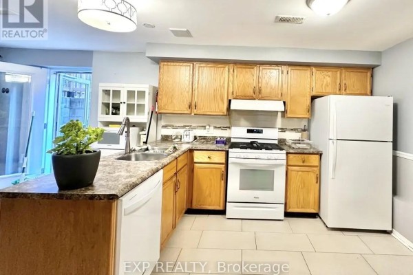 Bsmt - 52 Waywell Street N, Whitby, ON, photo 3