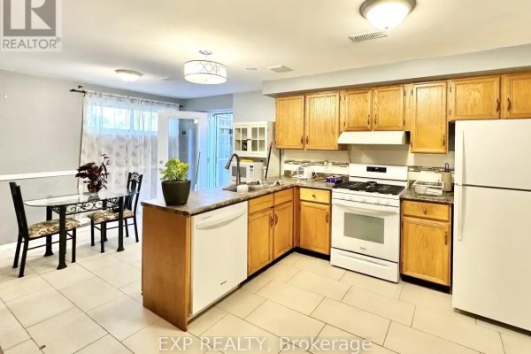 Bsmt - 52 Waywell Street N, Whitby, ON L1N8N9 Photo 4