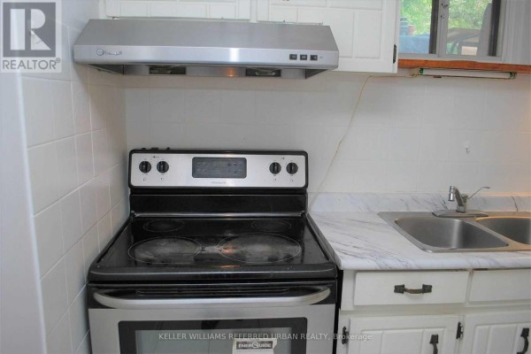 Kitchen - Bsmt - 53 Silvio Avenue, Toronto, ON M1K1V4 Photo 3