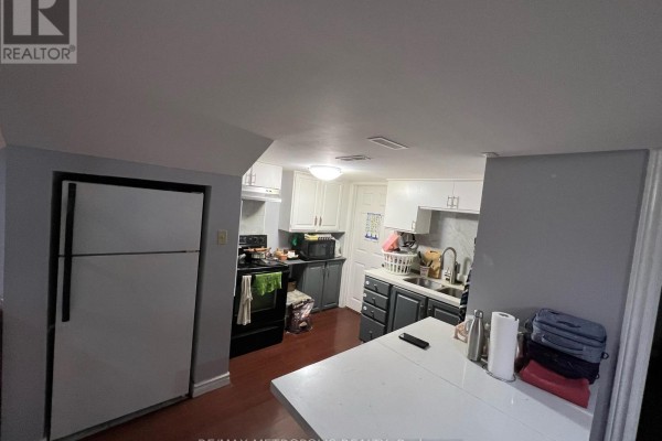 Bsmt - 5884 Chorley Place, Mississauga, ON L5M5L7 Photo 4
