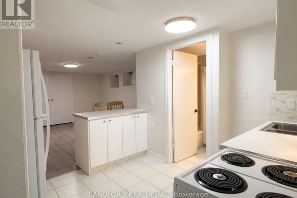 Primary Bedroom - Bsmt - 589 Annette Street, Toronto, ON M6S2C3 Photo 4