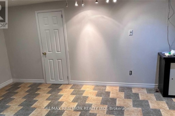 Bsmt - 59 Newton Drive, Toronto, ON M2M2M8 Photo 4