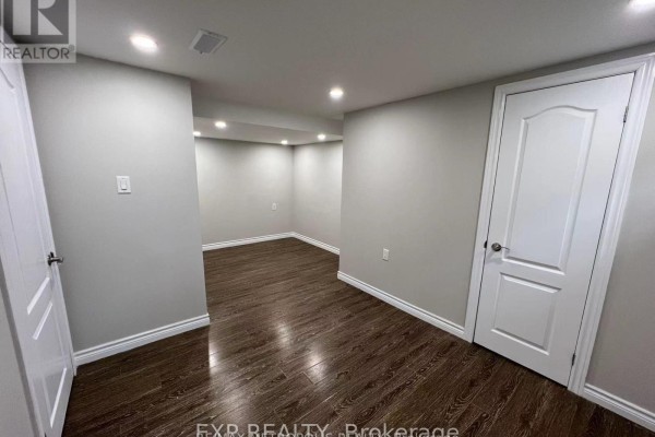 Bsmt - 6 Mid Pines Road, Toronto, ON M1G2L6 Photo 2