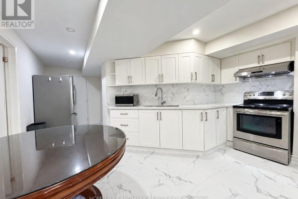 Kitchen - Bsmt - 60 Pineforest Place, Markham, ON L6E2B1 Photo 4