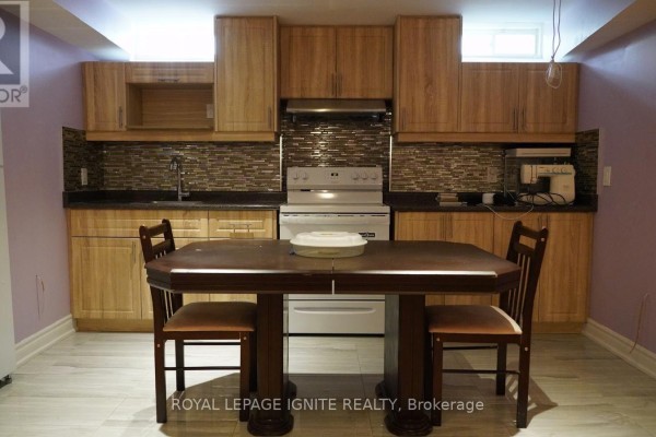 Bsmt - 601 Staines Road, Toronto, ON M1X2B1 Photo 2