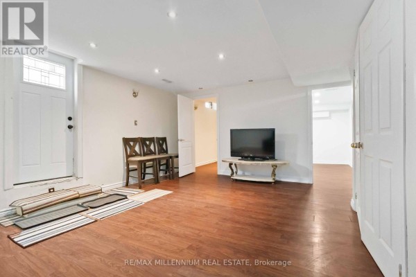 Bsmt - 6575 Alderwood Trail, Mississauga, ON L5N6W3 Photo 5