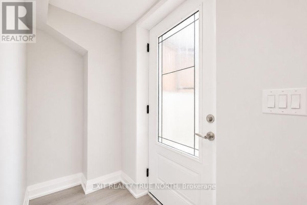 Bsmt - 66 Peacock Lane, Barrie, ON L4N3R9 Photo 4