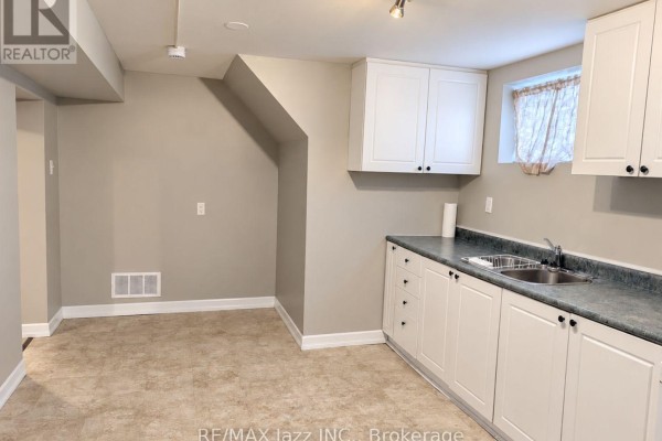 Bedroom - Bsmt - 661 Taylor Avenue, Oshawa, ON L1H2E9 Photo 3