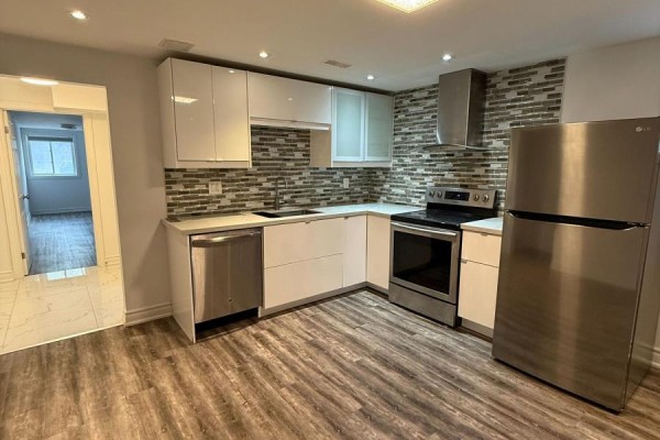 Bsmt - 68 Knighton Drive, Toronto, ON M4A1W2 Photo 5