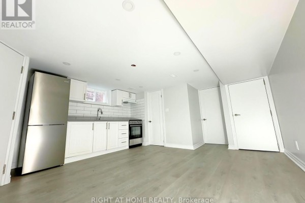 Bsmt - 68 Woodington Avenue, Toronto, ON M4C3J5 Photo 5