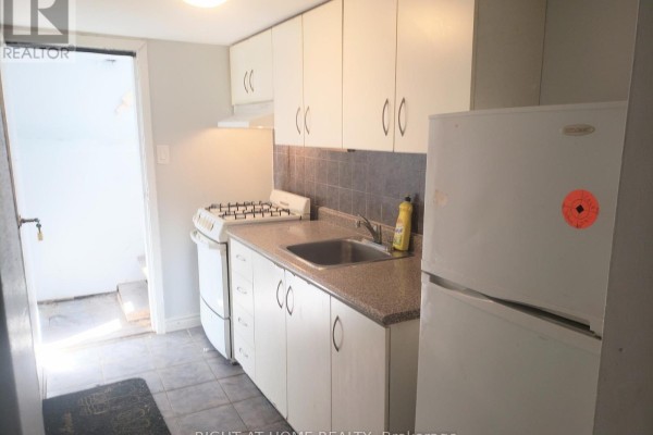 Kitchen - Bsmt - 685 Greenwood Avenue, Toronto, ON M4J4B6 Photo 2