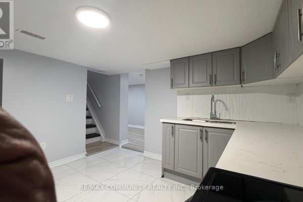 Bedroom 2 - Bsmt - 70 Brantwood Drive, Toronto, ON M1H2G6 Photo 4