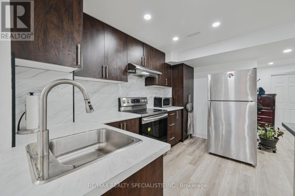 Recreational, Games room - Bsmt - 72 Village Lake Crescent, Brampton, ON L6S6K1 Photo 5