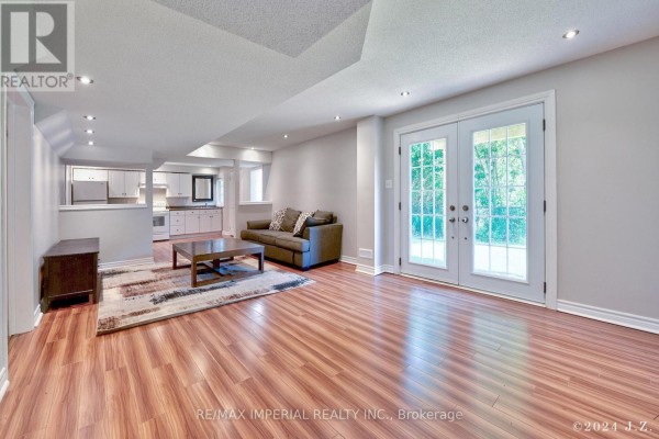 Bsmt - 73 Storybook Crescent, Markham, ON L6E2B7 Photo 5