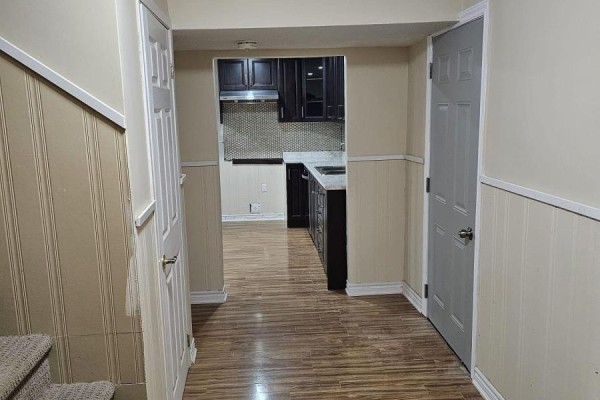Bsmt - 730 Sheppard Avenue, Pickering, ON L1V1G5 Photo 5