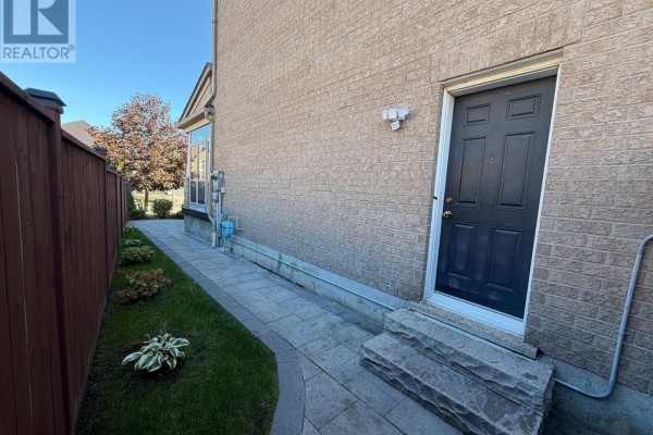 Bsmt - 7330 Saint Barbara Boulevard, Mississauga, ON L5W0C3 Photo 2