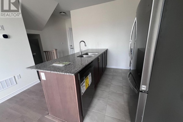 Bsmt - 8 Thornbird Crescent, Brampton, ON L6V3N5 Photo 3
