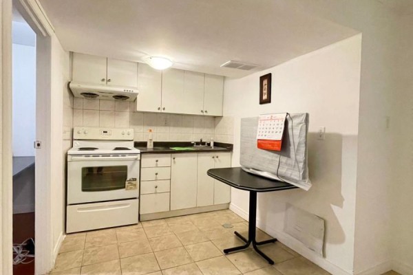 Bedroom - Bsmt - 82 Maresfield Drive, Toronto, ON M1V2W9 Photo 2
