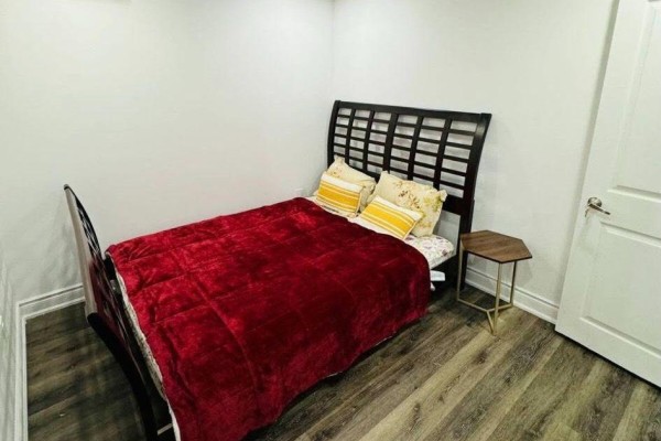 Bsmt - 83 Sundridge Street, Brampton, ON L7A1J7 Photo 4