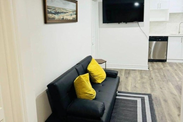 Bsmt - 83 Sundridge Street, Brampton, ON L7A1J7 Photo 5