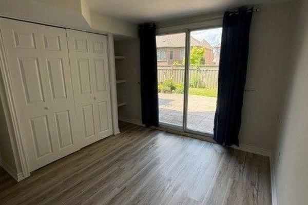 Bedroom 2 - Bsmt - 87 Newport Square, Vaughan, ON L4J7N3 Photo 4