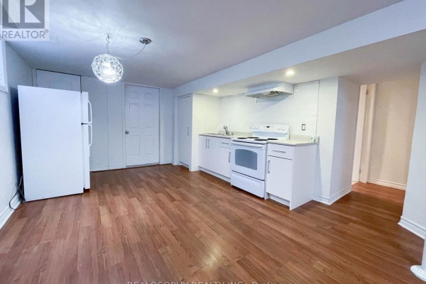 Dining room - Bsmt - 95 Royal York Road, Toronto, ON M8V2T9 Photo 3