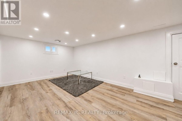 Bsmt - 99 Sheppard Avenue E, Toronto, ON M2N3A3 Photo 2