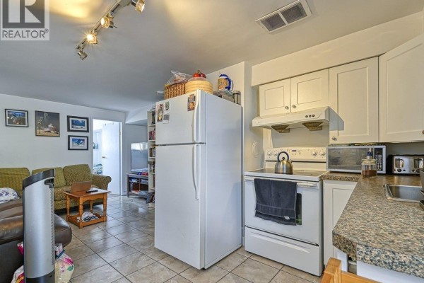 Bsmt 1123 Nootka Street, Vancouver, BC, photo 3