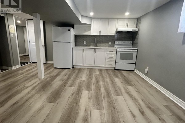 Kitchen - Bsmt 2 - 1118 Warden Avenue, Toronto, ON M1R2P7 Photo 3
