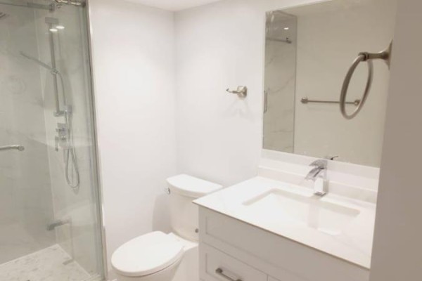 Primary Bedroom - Bsmt 2 - 550 Glencairn Avenue, Toronto, ON M6B1Z4 Photo 4