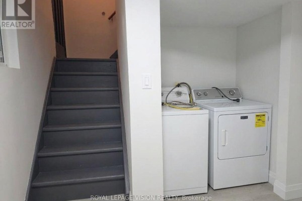 Bsmt 2 - 706 Leaside Street, Pickering, ON L1W2X1 Photo 5
