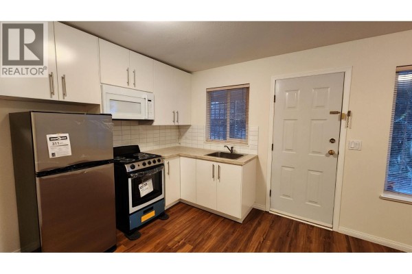 Bsmt 2310 Ninth Avenue, New Westminster, BC V3M3H3 Photo 5