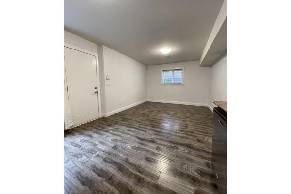Bsmt 7333 194 Street, Surrey, BC, photo 3