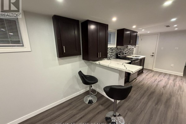 Kitchen - Bsmt. - 2238 Delkus Crescent, Mississauga, ON L5A1K7 Photo 5