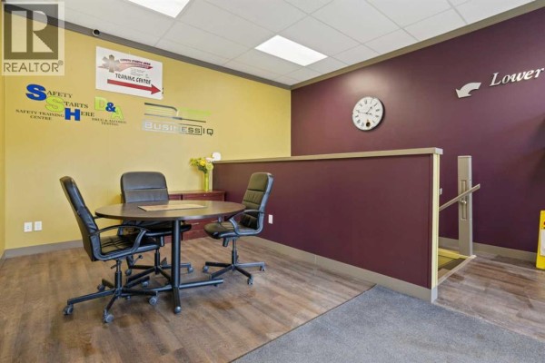 Bsmti, 5051 50 Street, Camrose, AB, photo 3