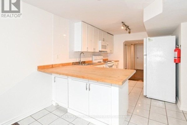 Living room - C, Main - 236 Highfield Road, Toronto, ON M4L2V5 Photo 3