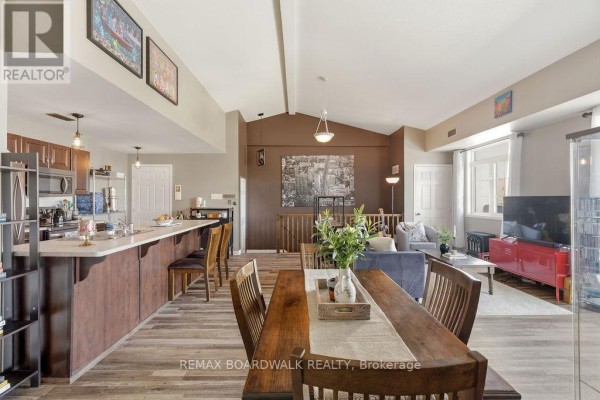 Living room - C - 109 Artesa Private, Ottawa, ON K2S0J8 Photo 4
