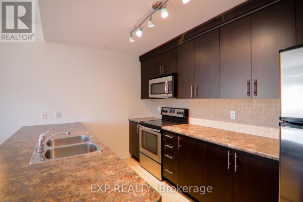 Foyer - C - 137 Harthill Way, Ottawa, ON K2J5V1 Photo 3