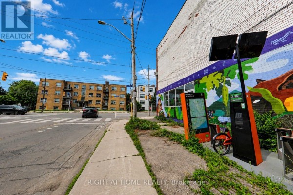 C - 2889 St Clair Avenue E, Toronto, ON M4B1N5 Photo 3