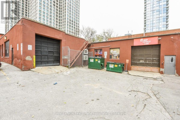 C E D - 381 Richmond Street E, Toronto, ON, photo 3
