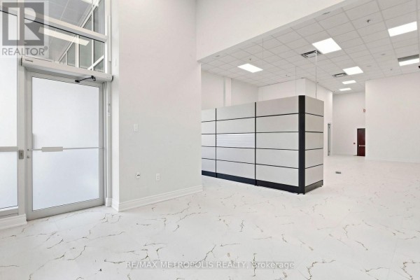 C2 - 802 Southdown Road, Mississauga, ON L5J2Y4 Photo 5