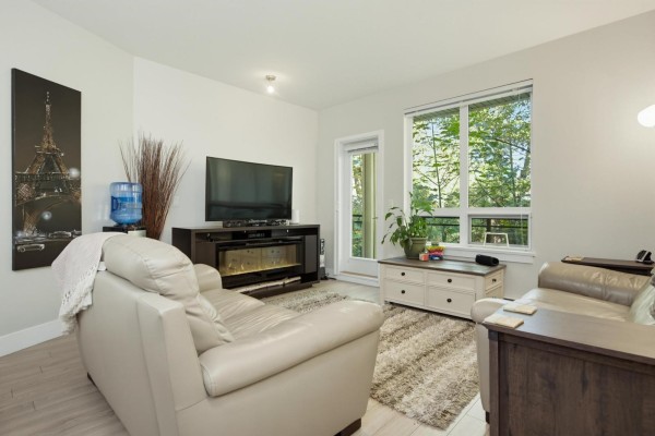 C209 20211 66 Avenue, Langley, BC V2Y0L4 Photo 5