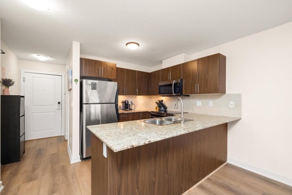 C415 8929 202 Street, Langley, BC V1M0B4 Photo 4