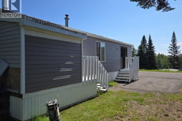 Kitchen - C5 5931 Cook Court, Prince George, BC V2N5A2 Photo 4