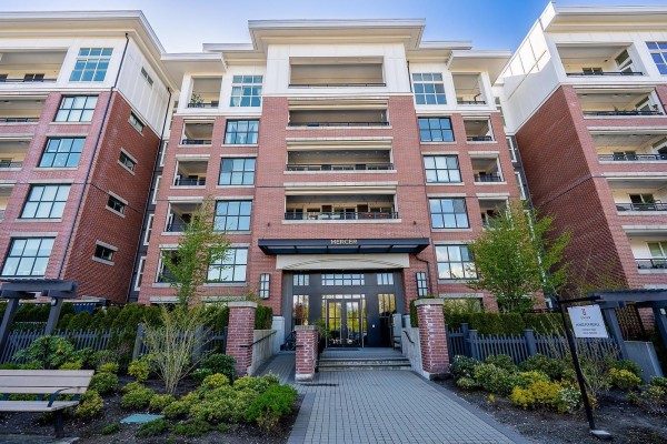 C620 8150 207 Street, Langley, BC V2Y4J5 Photo 2