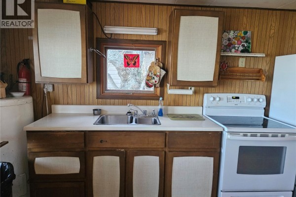 Bedroom - Cabin 61 Clear Water Lake, Lacadena Rm No  228, SK S0L1T0 Photo 4