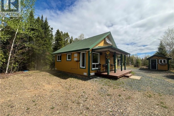 Camp Rue De La Gare, Pointe Verte, NB, photo 3