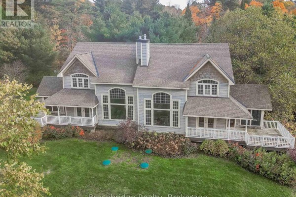 Carling 5 W3 - 3876 Muskoka Rd 118 Highway W, Muskoka Lakes, ON P0B1J0 Photo 2